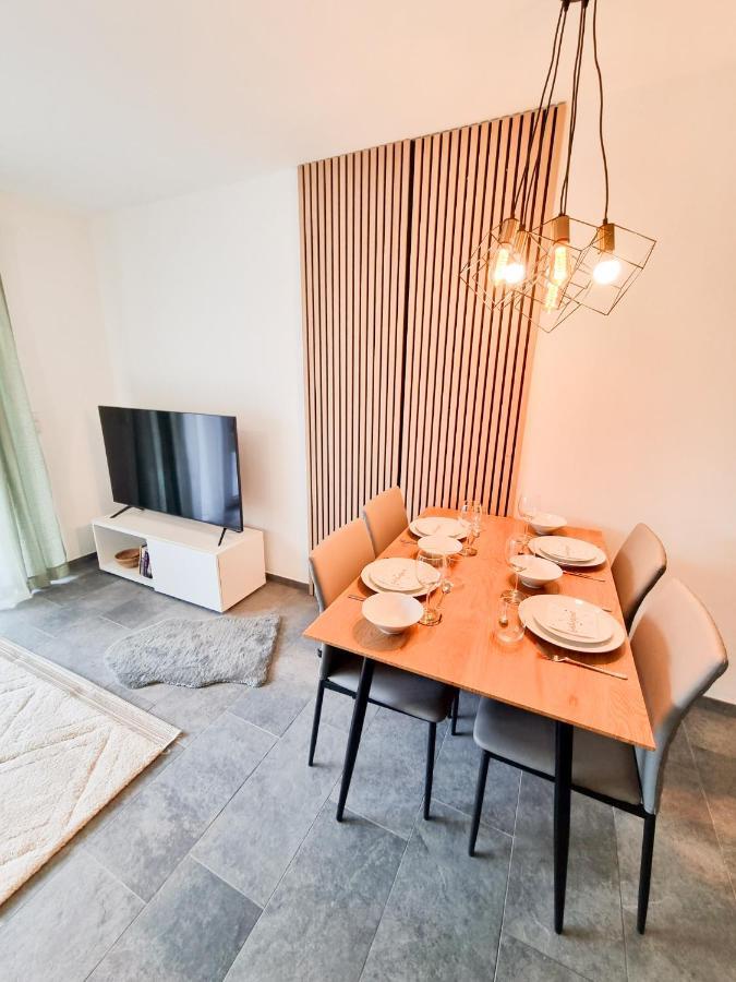 Orangehome: Waldlichtung - Zentral Zwischen Therme Und Stadtmitte Bad Aibling Exterior photo