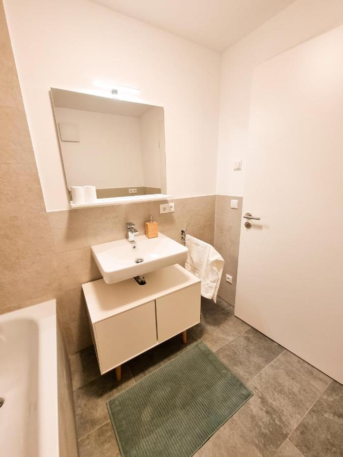Orangehome: Waldlichtung - Zentral Zwischen Therme Und Stadtmitte Bad Aibling Exterior photo